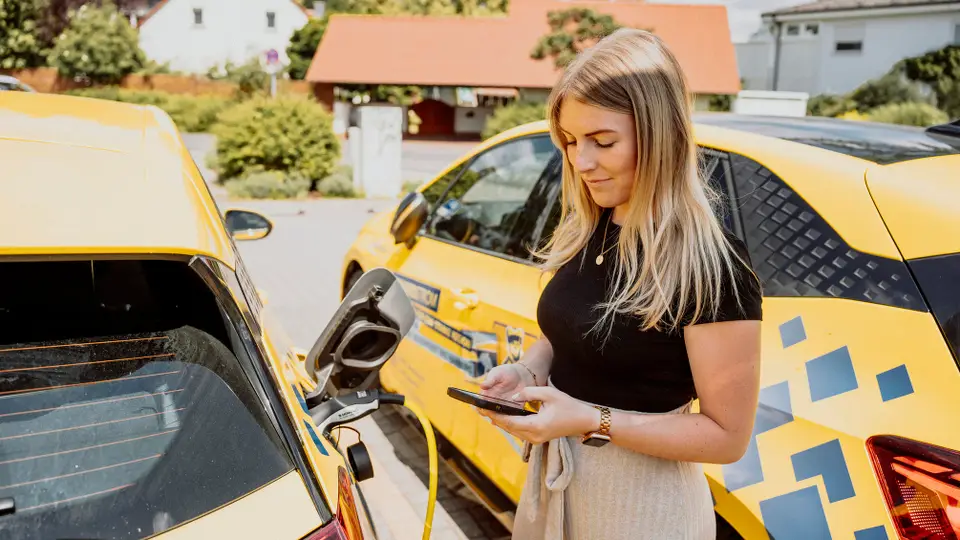 Maingau Autostrom | Einfach E-Auto Ladekarten Vergleich Oktober 2025