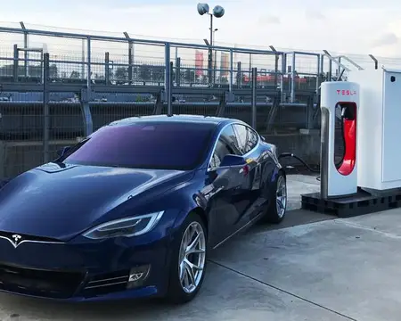 Tesla Model S „Plaid“-bild