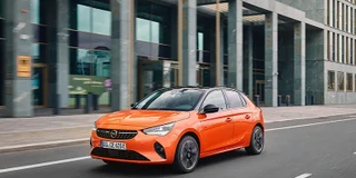 Opel Elektroautos Opel Corsa-e in orange