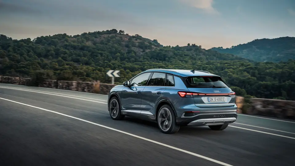 Audi Q4 e-tron von hinten