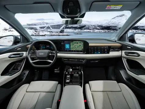 Audi Q6 e-tron Cockpit mit Technik