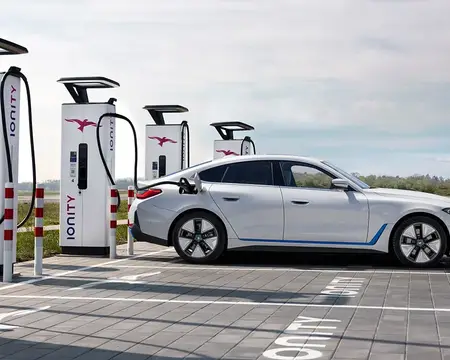 BMW i-Modelle ab 2023 mit Plug&Charge Funktion Bild - Einfach E-Auto