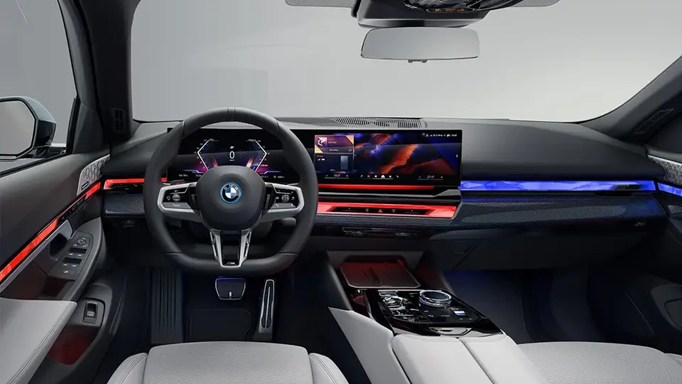 Diese Ausstattungshighlights sind Argumente für ein BMW i5 Touring Leasing