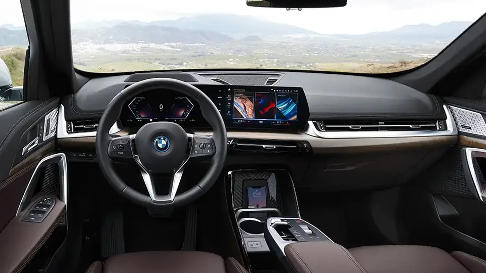 BMW iX1 Leasing – umfangreichere Serienausstattung und optionale Highlights