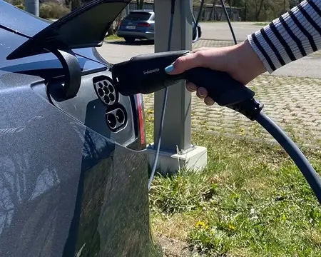 Welche Elektroautos haben einen CCS-Anschluss?-bild