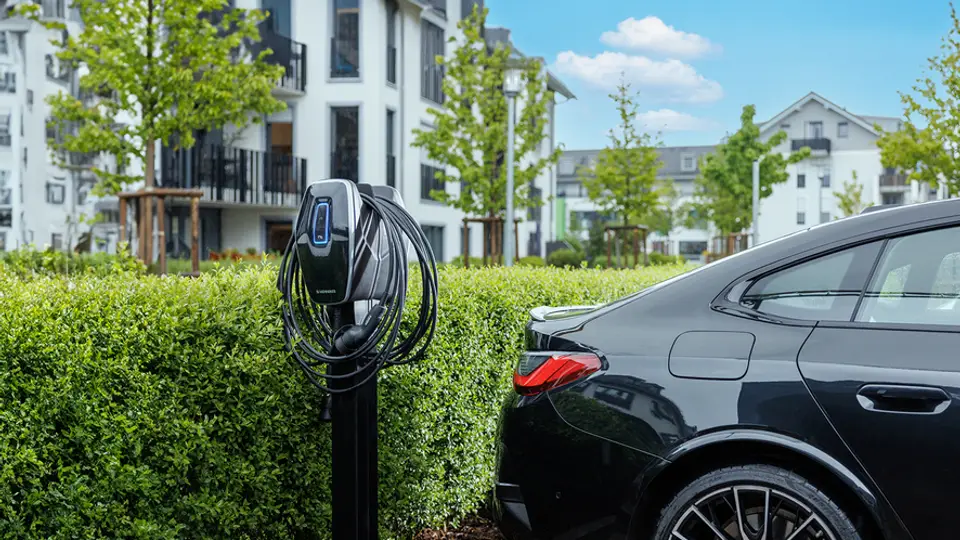 E-Dienstwagen laden mit Mennekes Wallbox