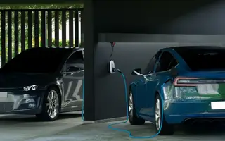 go-e Charger Gemini Flex 11 kW lädt E-Auto in Tiefgarage - beste mobile Wallboxen bei Einfach E-Auto