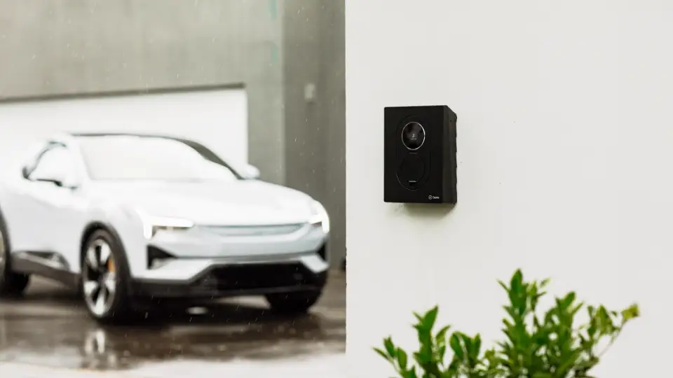 Zaptec Go 2 Wallbox an Hauswand montiert – Alternative zur Porsche Wallbox